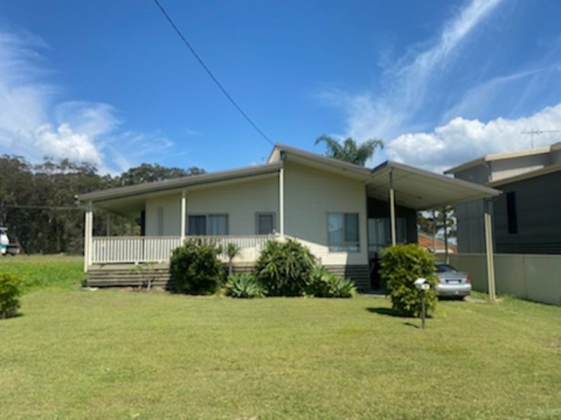 16 PANORAMA AVE, Russell Island QLD 4184