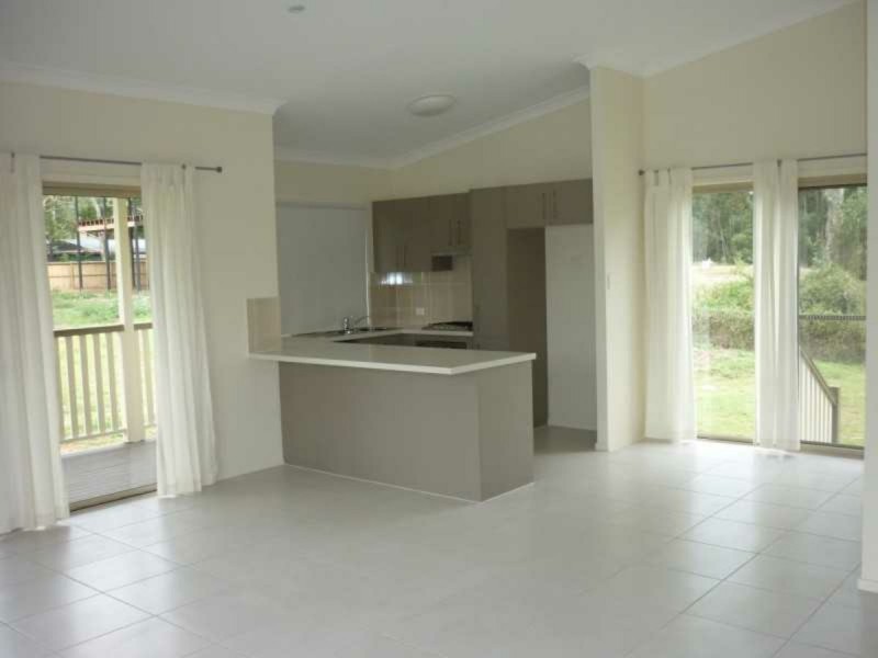 16 PANORAMA AVE, Russell Island QLD 4184