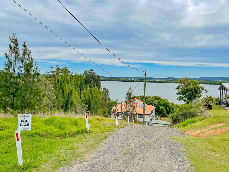 3 Binalong Street, Russell Island QLD 4184