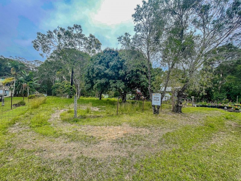 13 Wilma Cr, Russell Island QLD 4184