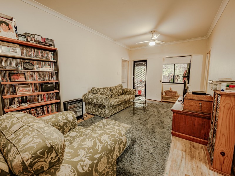 21 Wentworth Parade, Russell Island QLD 4184