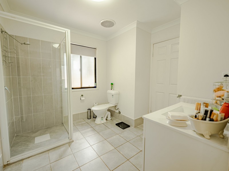 21 Wentworth Parade, Russell Island QLD 4184