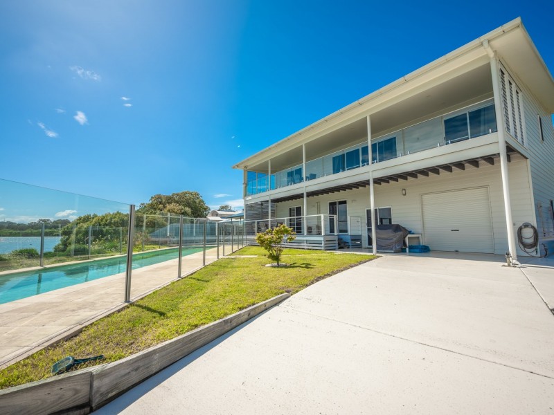 Russell Island QLD 4184