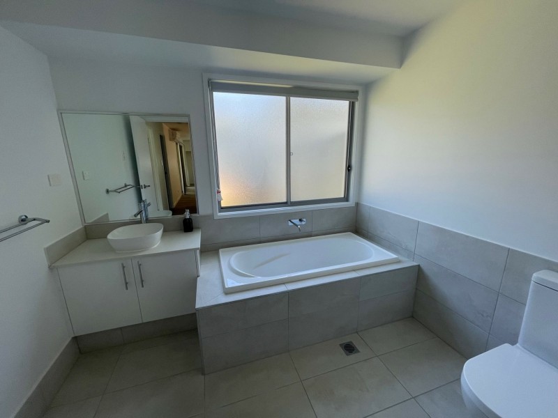 12 Aralia Street, Russell Island QLD 4184