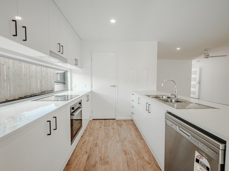 23 Woomera St, Russell Island QLD 4184