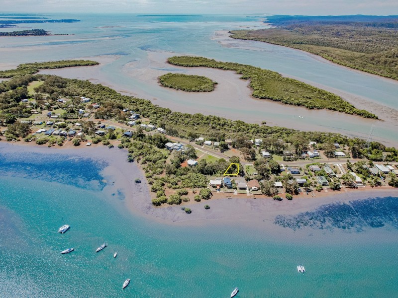 160 Canaipa Point Dve, Russell Island QLD 4184