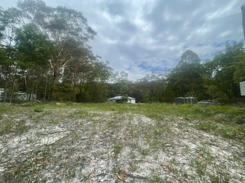 8 Basket Beach Road, Russell Island QLD 4184