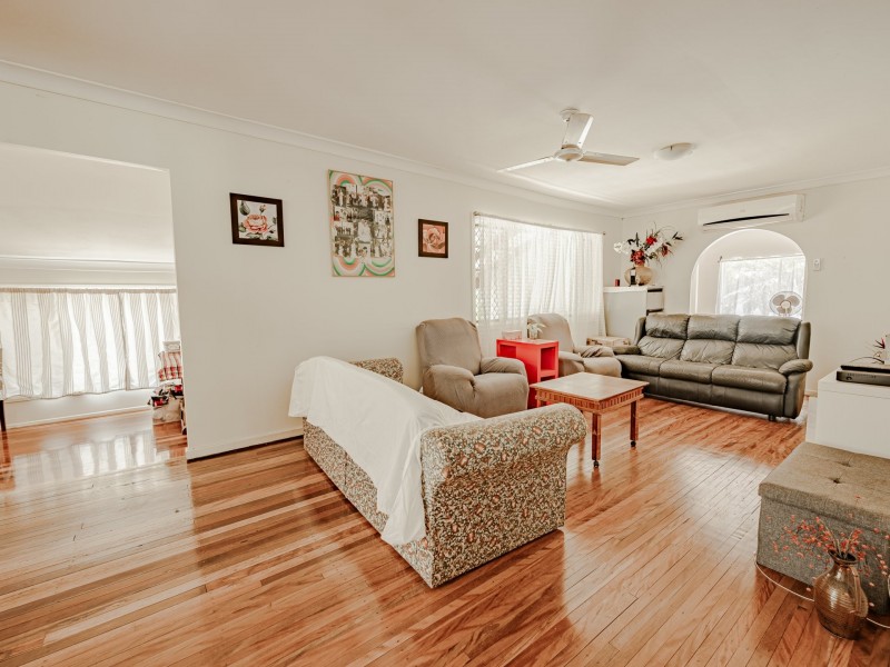 15-17 Jiwali Street, Russell Island QLD 4184