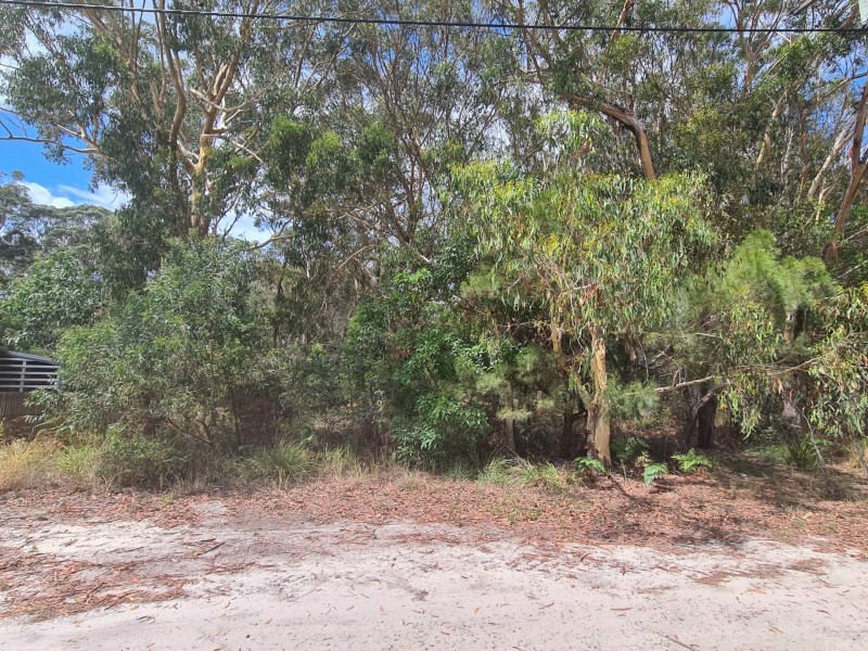 26 Grove Road, Russell Island QLD 4184