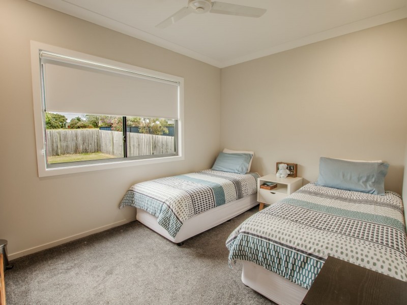 10 Vista St, Russell Island QLD 4184