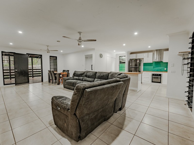 11 Tulip, Russell Island QLD 4184