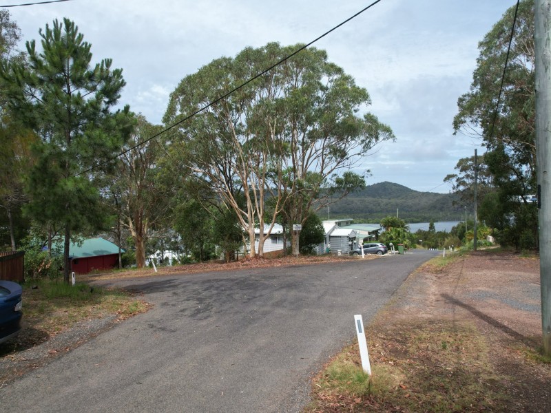 58 Seaward Dve, Russell Island QLD 4184