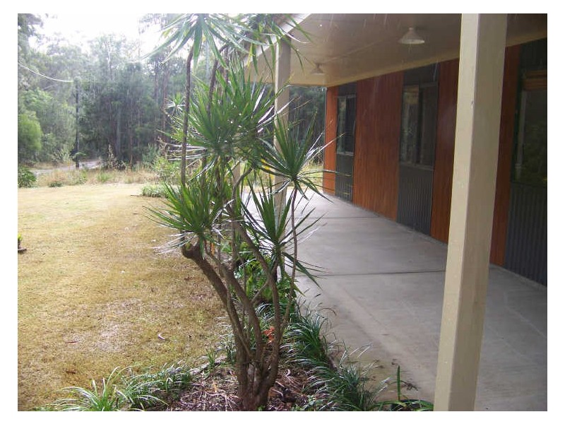 13 Emerald St, Russell Island QLD 4184