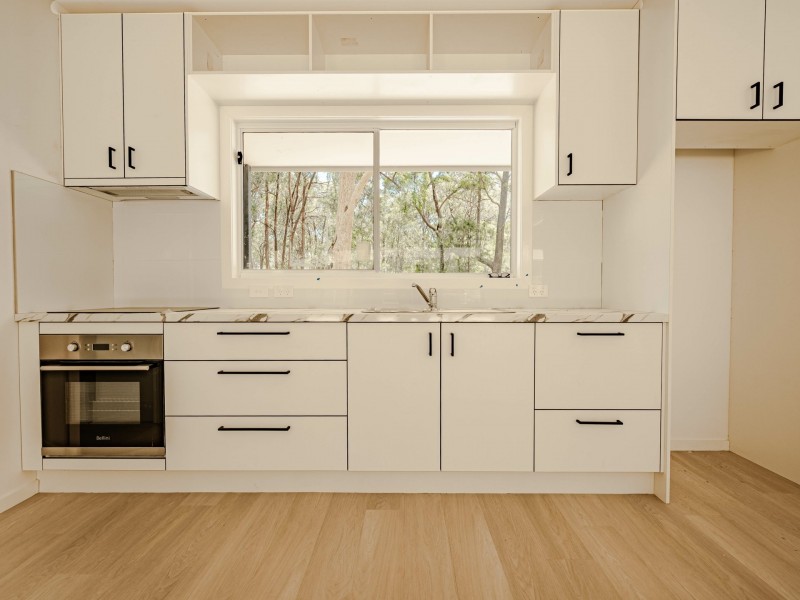 31 COOK AVE, Russell Island QLD 4184