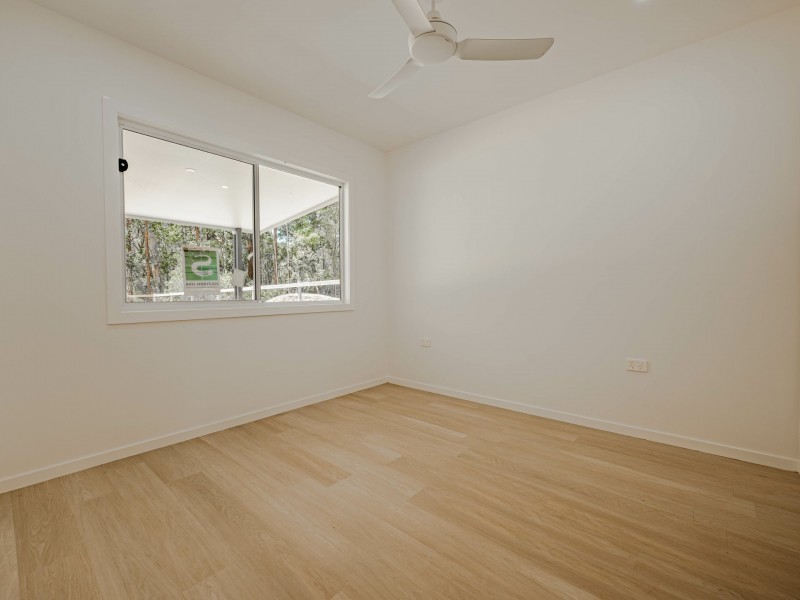 31 COOK AVE, Russell Island QLD 4184