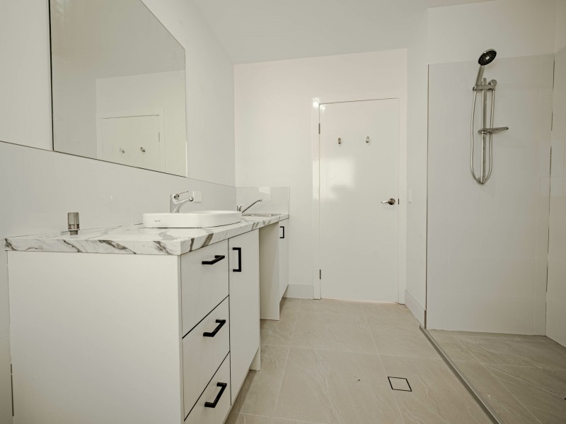 31 COOK AVE, Russell Island QLD 4184