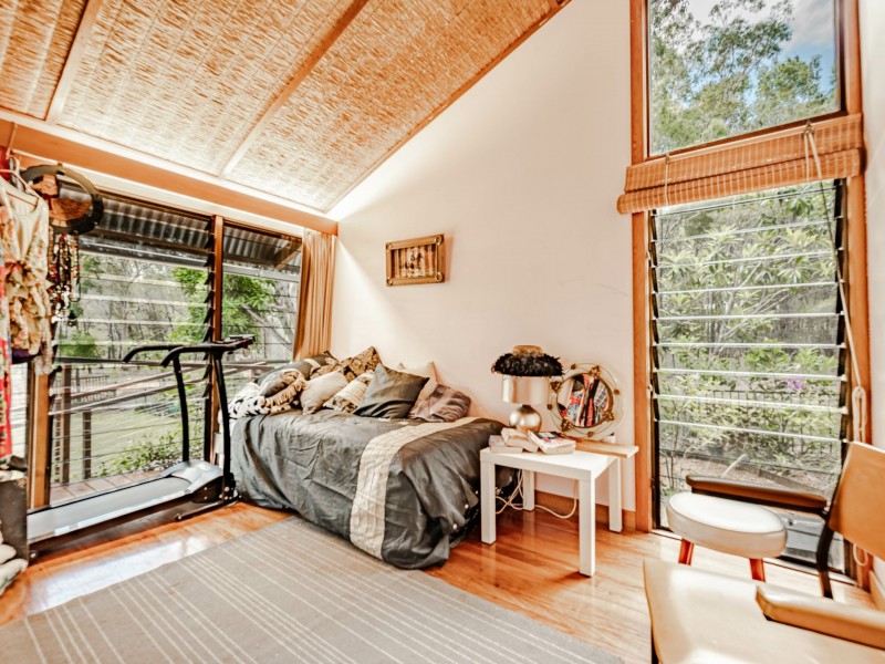 12 FRANGIPANNI STREET, Russell Island QLD 4184