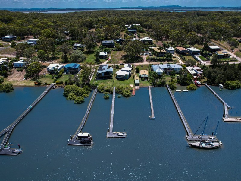 92 Wahine Drive, Russell Island QLD 4184