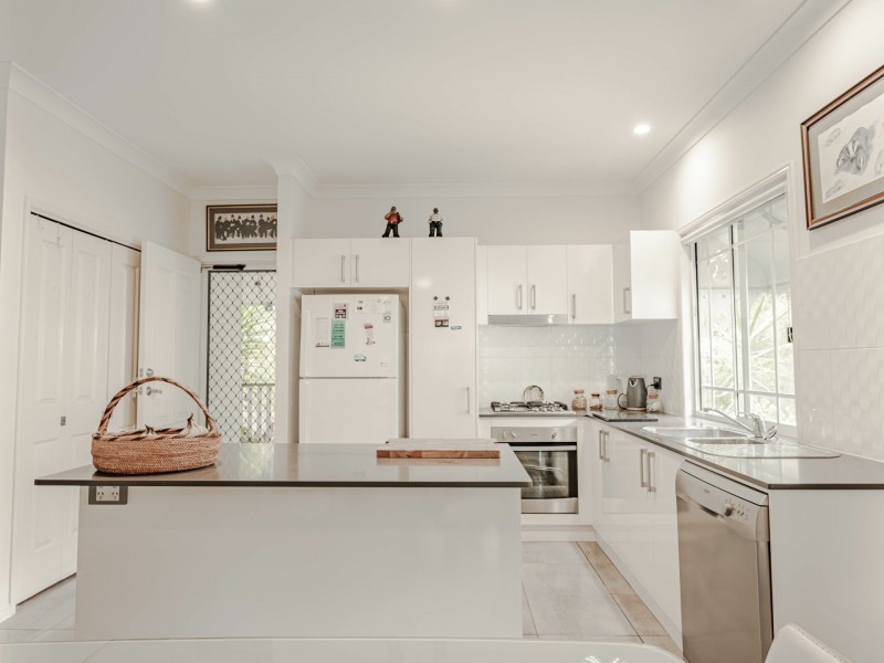 36 KENNEDY AVE, Russell Island QLD 4184