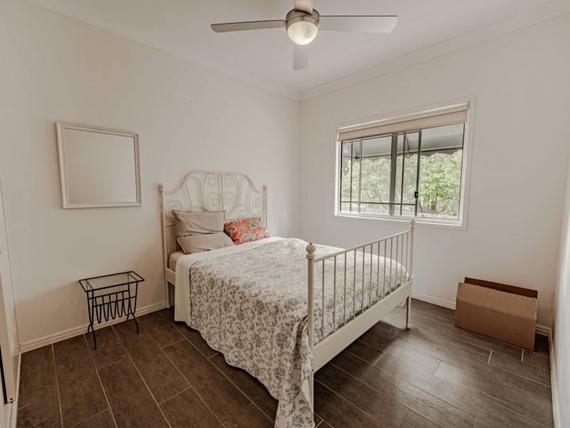 36 KENNEDY AVE, Russell Island QLD 4184