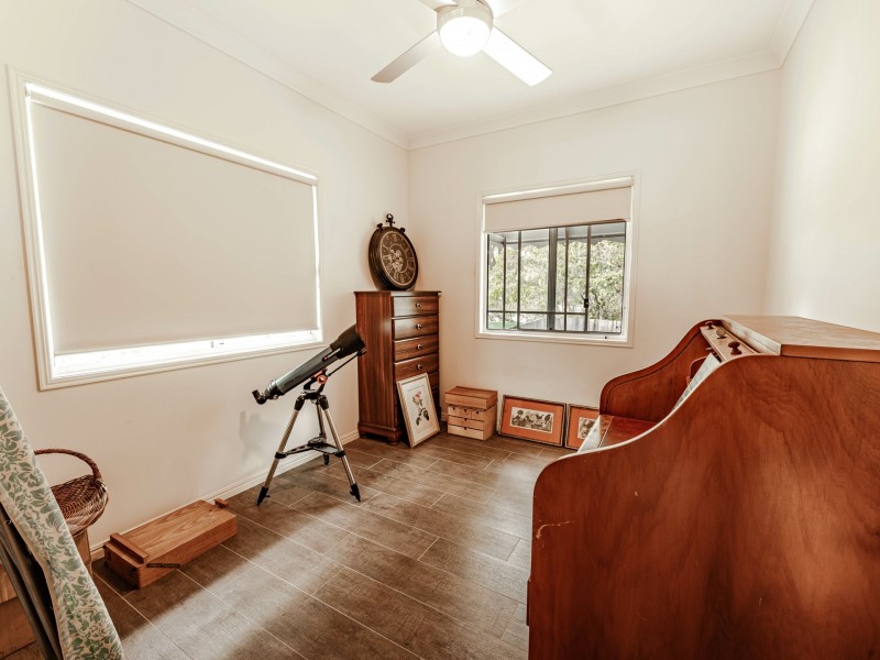 36 KENNEDY AVE, Russell Island QLD 4184