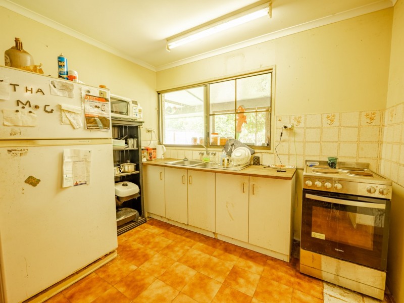 87 Kings Road, Russell Island QLD 4184