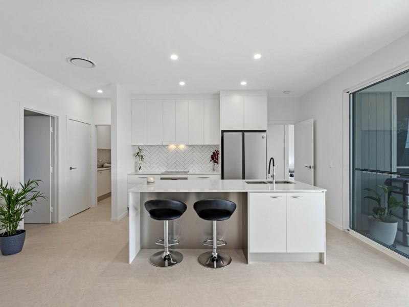 17 Bay Dve, Russell Island QLD 4184