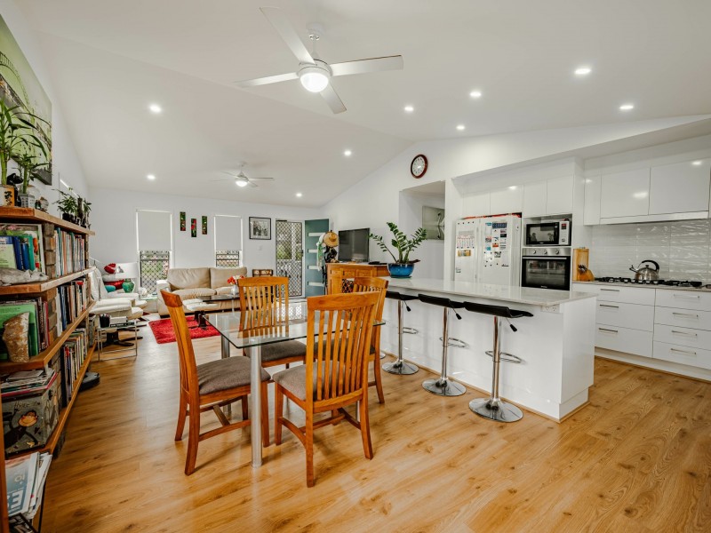 13 Bunning Street, Russell Island QLD 4184