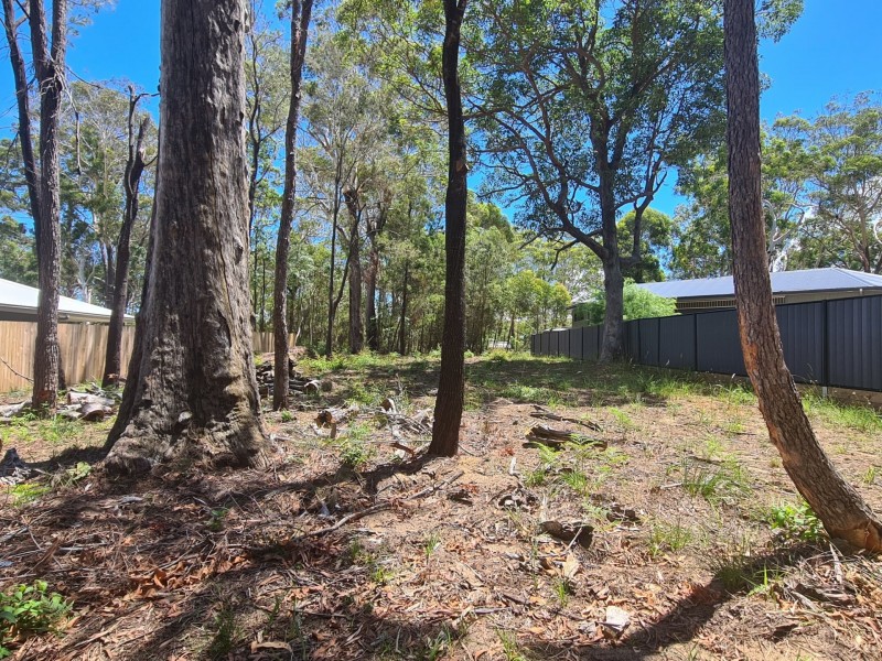 25 Harvey St, Russell Island QLD 4184