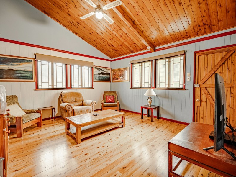 24 BARCELONA, Russell Island QLD 4184