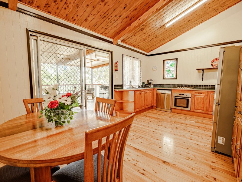 24 BARCELONA, Russell Island QLD 4184