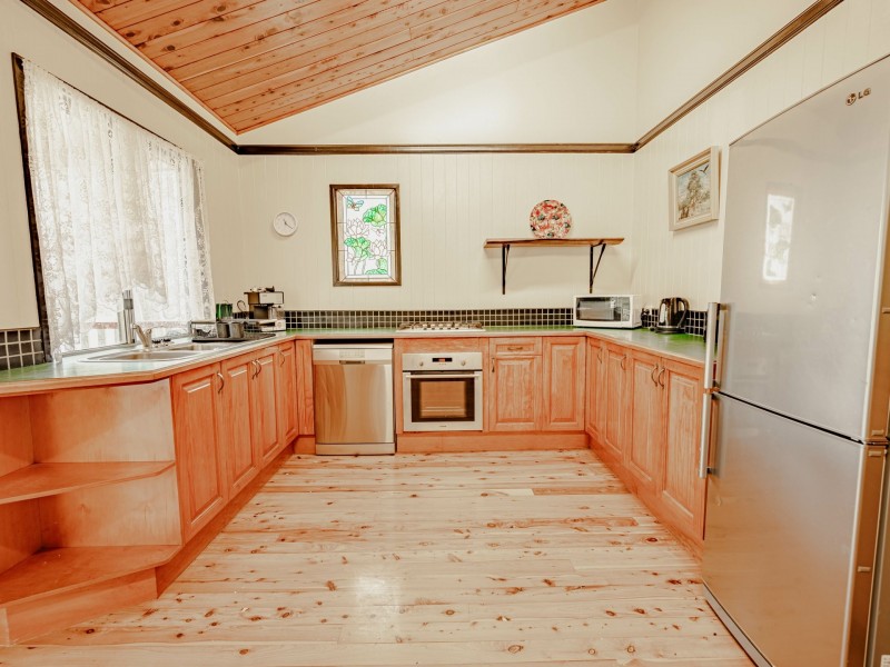 24 BARCELONA, Russell Island QLD 4184