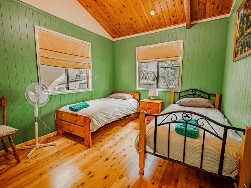 24 BARCELONA, Russell Island QLD 4184