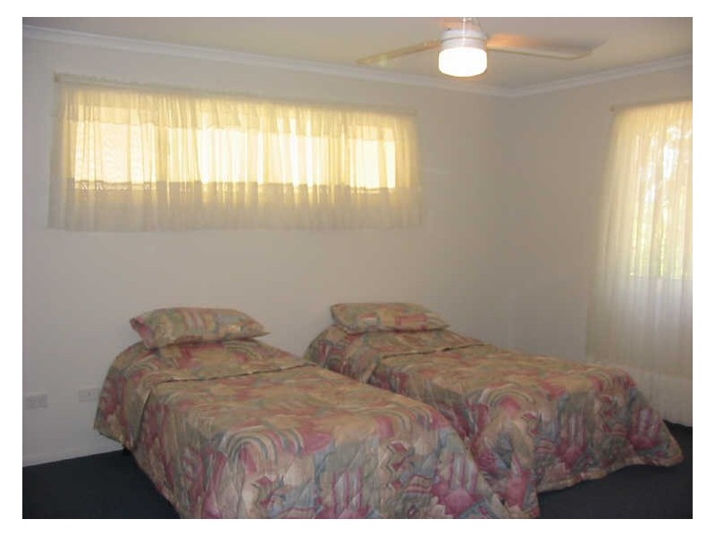 10 Hunters Road, Russell Island QLD 4184