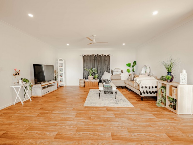 16-18 Highland Ridge Road, Russell Island QLD 4184