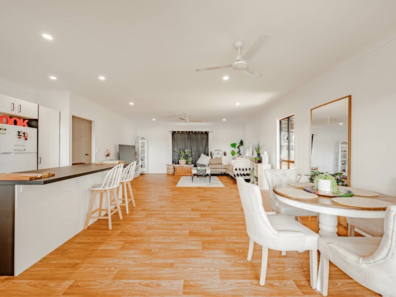 16-18 Highland Ridge Road, Russell Island QLD 4184