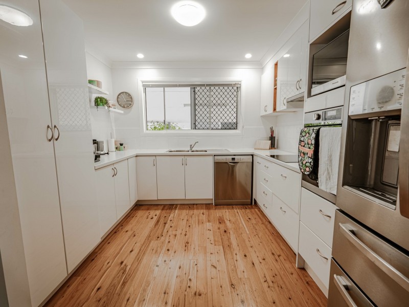 20 READING, Russell Island QLD 4184