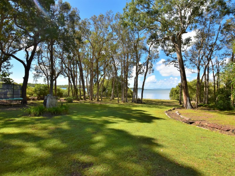 17 Wilma Cres, Russell Island QLD 4184