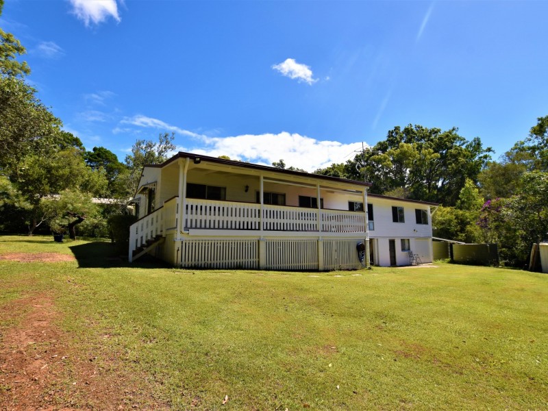 17 Wilma Cres, Russell Island QLD 4184