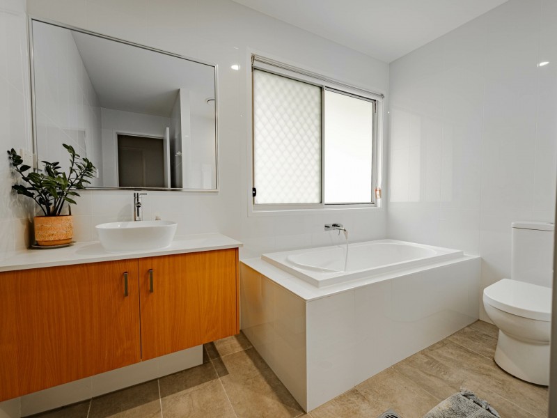 26 Channel Street, Russell Island QLD 4184