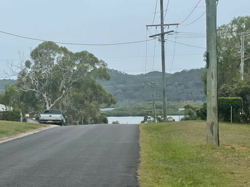 8 CUTTER STREET, Russell Island QLD 4184