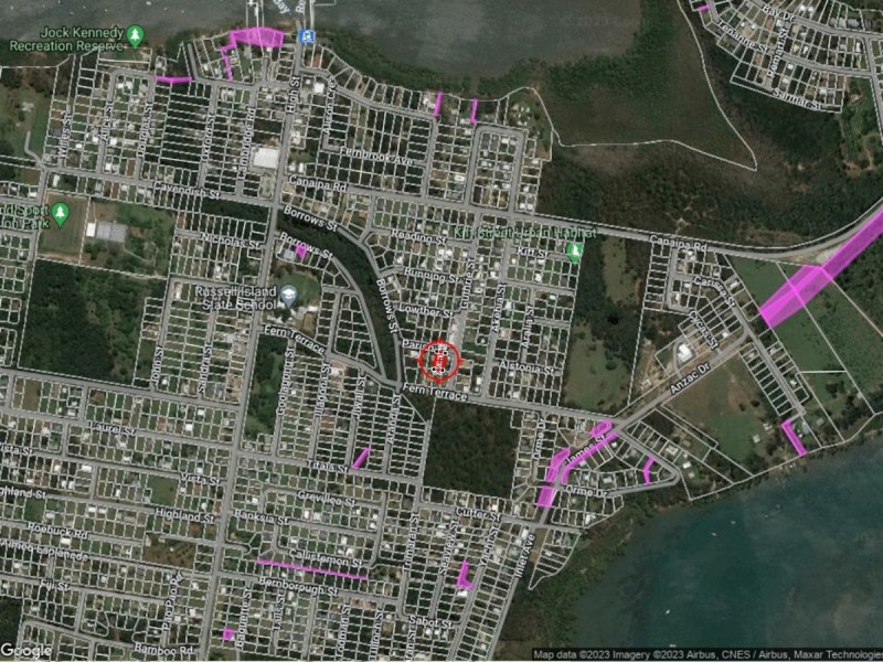 8 Parish St, Russell Island QLD 4184