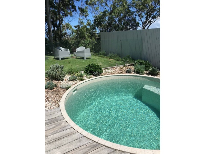 98 Crescent Drive, Russell Island QLD 4184