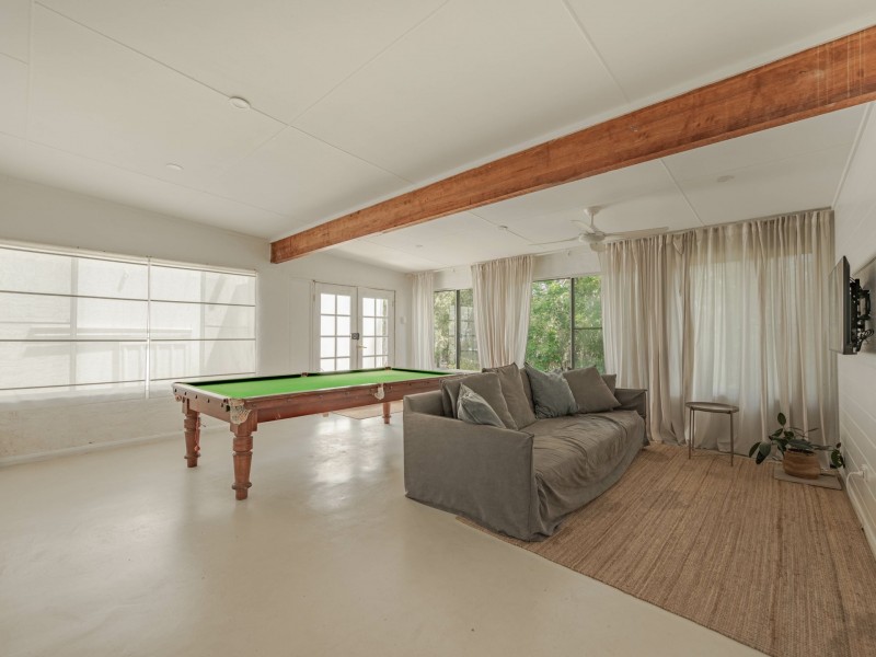 98 Crescent Drive, Russell Island QLD 4184