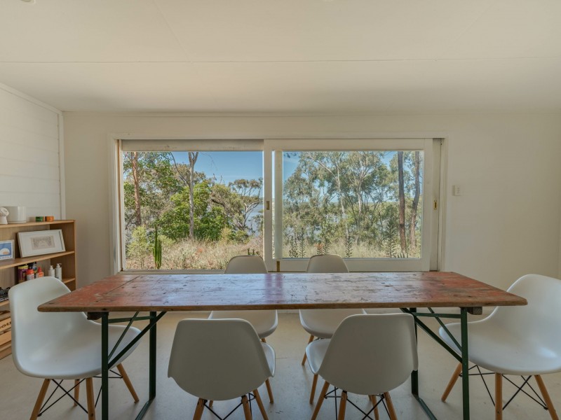 98 Crescent Drive, Russell Island QLD 4184