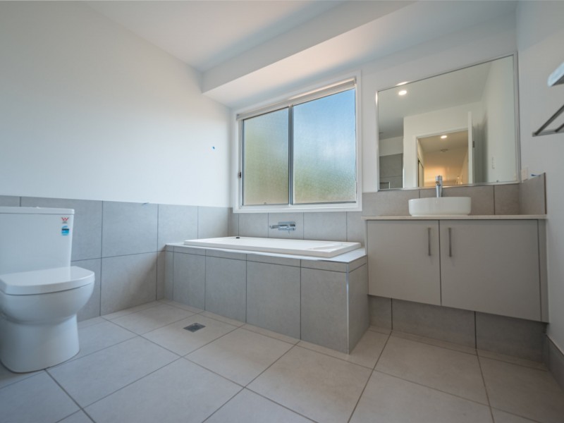115 Laurel Street, Russell Island QLD 4184