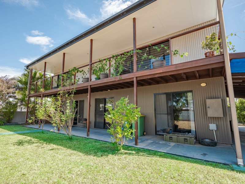 10 Bay Drive, Russell Island QLD 4184