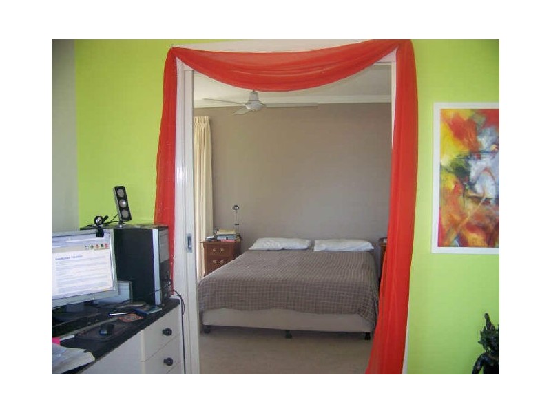 70 Oasis Dve, Russell Island QLD 4184