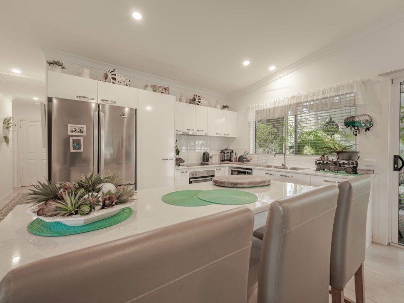 5 SATURN STREET, Russell Island QLD 4184