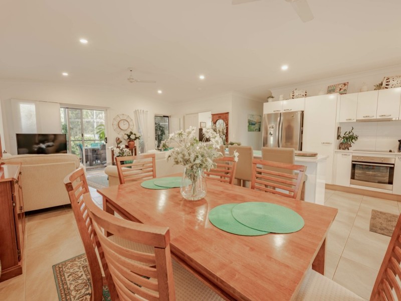 5 SATURN STREET, Russell Island QLD 4184
